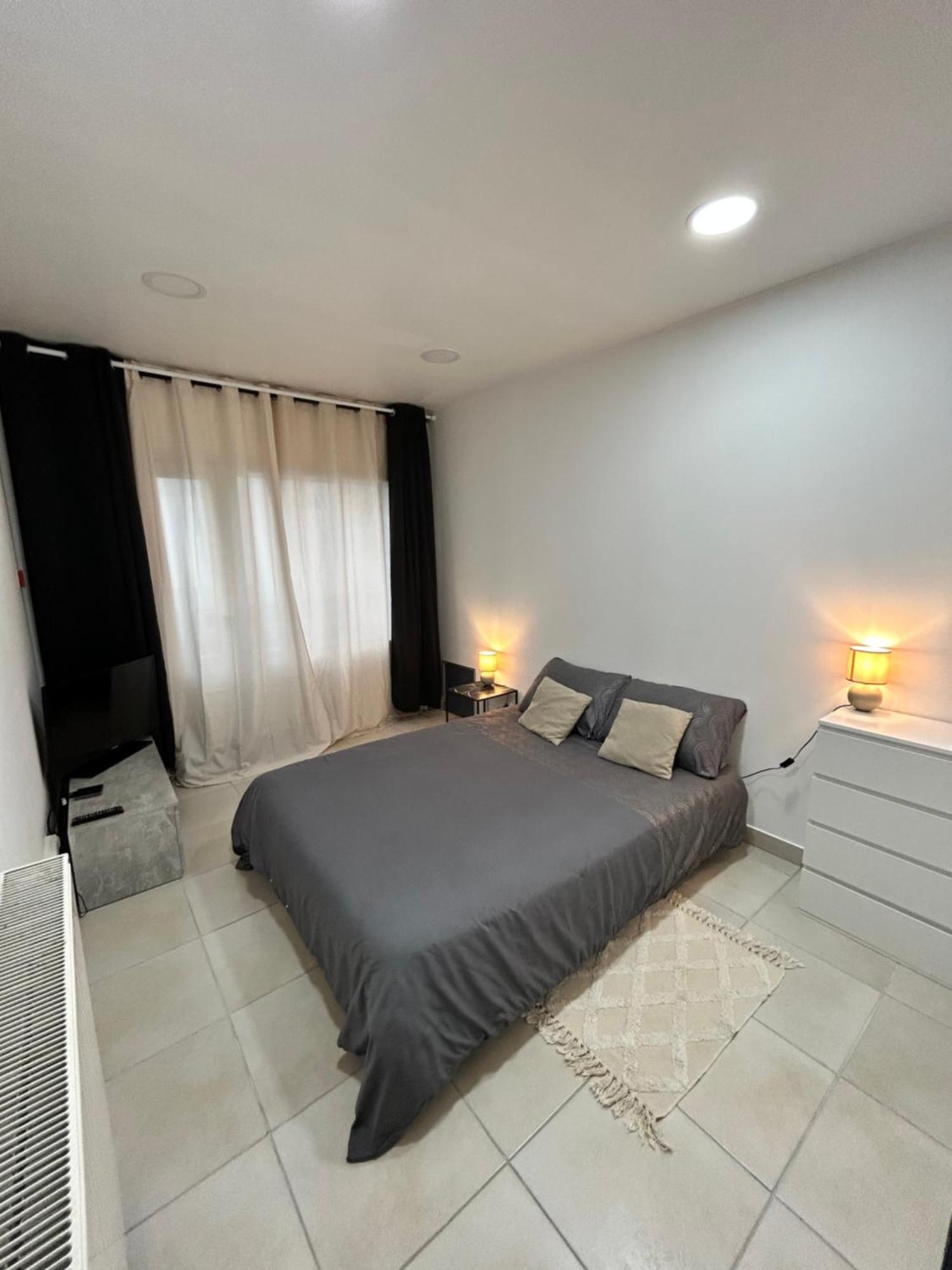 Maison Centre Ville Avec Jardin ชาลองส์ ภายนอก รูปภาพ
